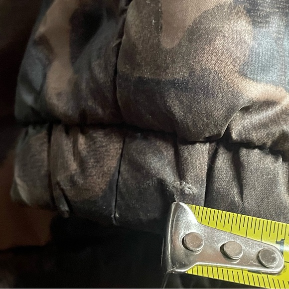 The North Face Kids' RVR Mt Chimbo Jacket Reversible Utility Brown Camo Size 6 - Picture 9 of 15